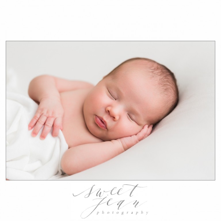 roseville newborn girl portraits